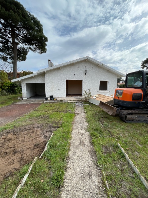 démolition d'une maison d'habitation traditionnelle de 80 m2 sur le secteur de La Teste de Buch sur le Bassin d'Arcachon